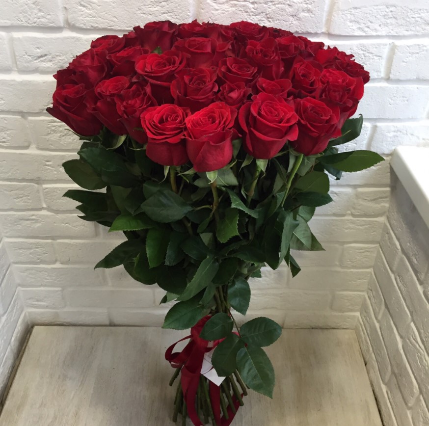 Букет Красные розы Гран При в Ивантеевке Саратовской области