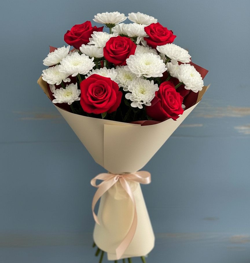 Букет цветов из: Розы и Хризантемы в Ивантеевке Саратовской области