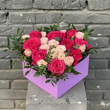 Цветочная композиция из Розы в коробке в Ивантеевке Саратовской области