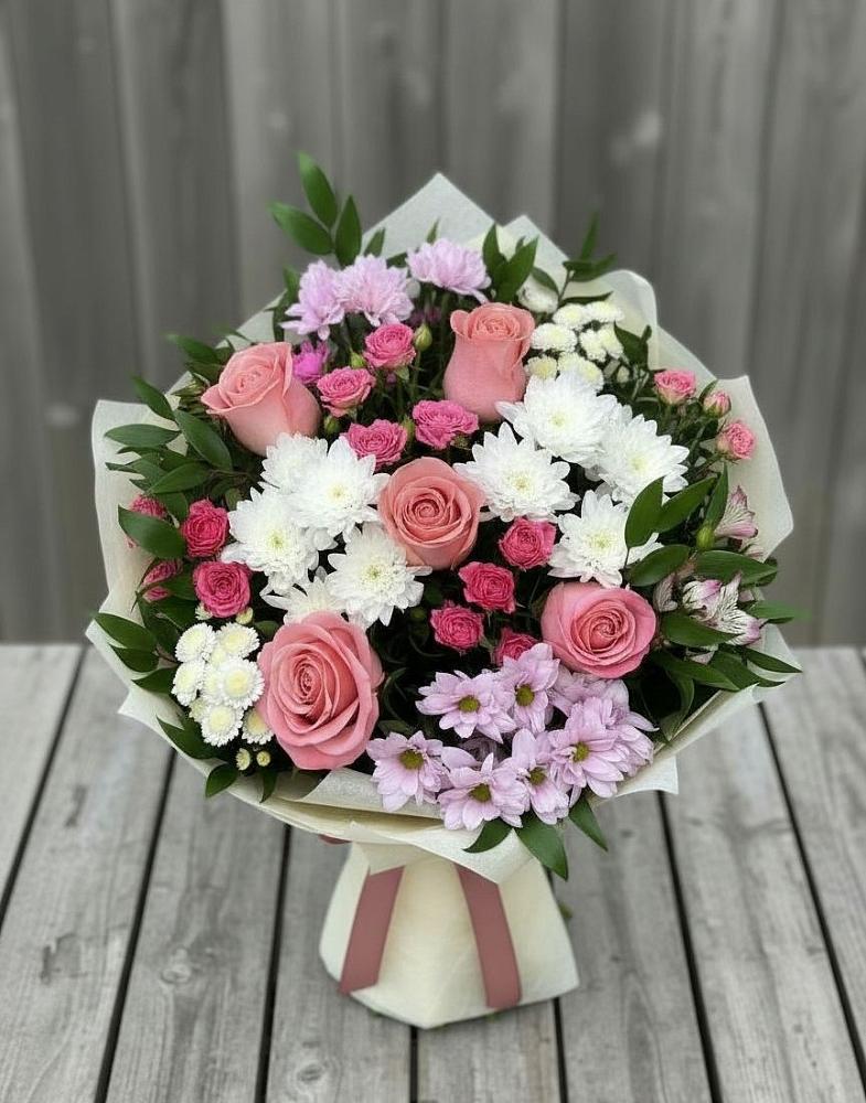 Букет цветов из: Альстромерии, Гвоздики, Розы и Хризантемы в Ивантеевке Саратовской области