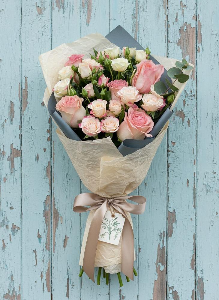 Букет цветов из: Розы в Ивантеевке Саратовской области