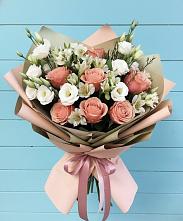 Букет цветов из:  Розы, Альстромерии и Лизиантусы в Ивантеевке Саратовской области