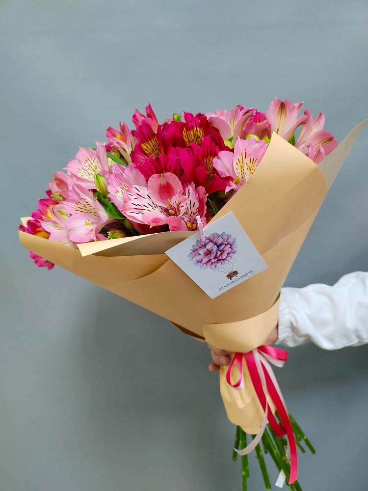 Букет цветов из: Альстромерии в Ивантеевке Саратовской области