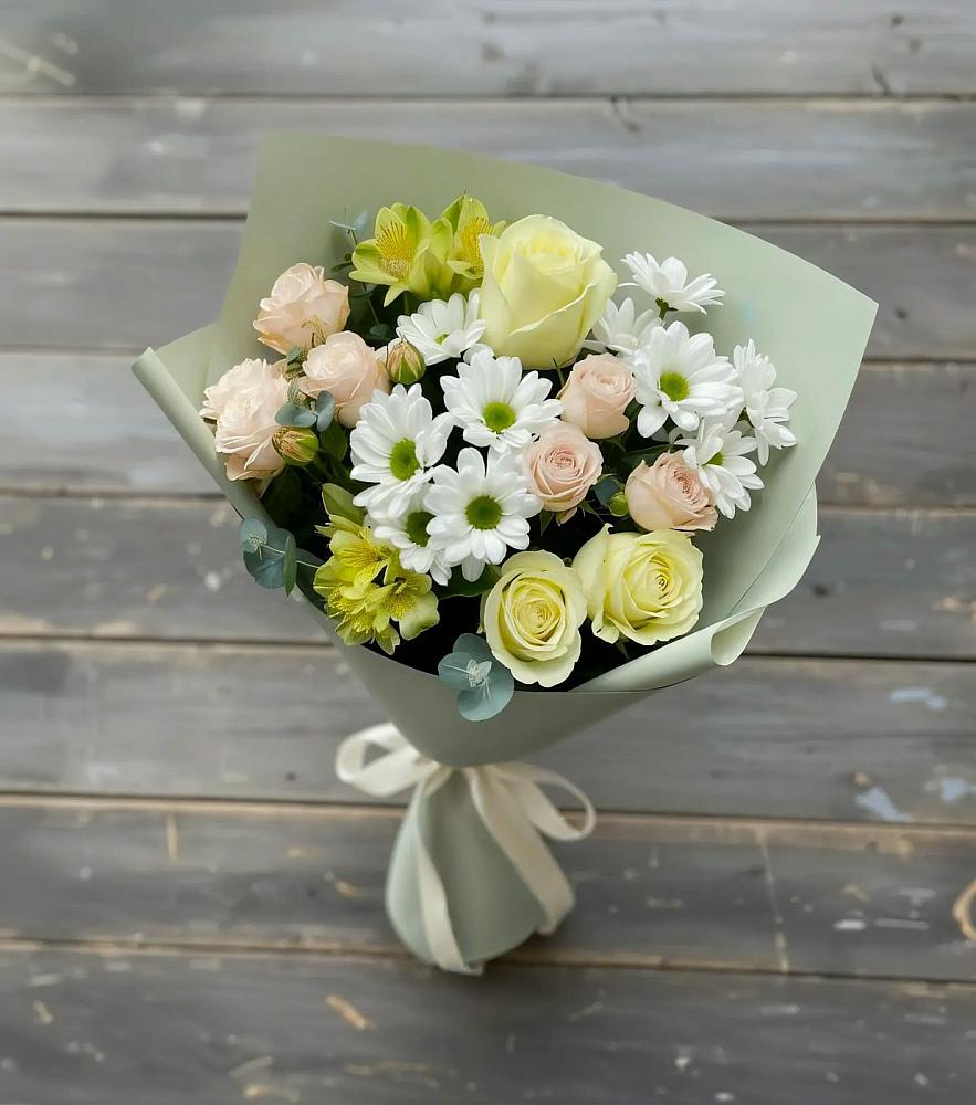 Букет цветов из: Альстромерии, Розы и Хризантемы в Ивантеевке Саратовской области