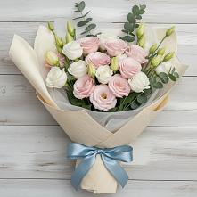 Букет цветов из:  Лизиантусы в Ивантеевке Саратовской области
