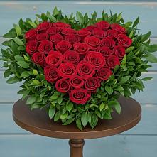 Цветочная композиция из Розы в виде сердца #REPLACE_PRED# Ивантеевке Саратовской области