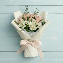 Букет цветов из:  Альстромерии в Ивантеевке Саратовской области