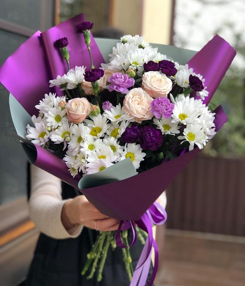 Букет цветов из: Хризантемы, Гвоздики и Розы в Ивантеевке Саратовской области