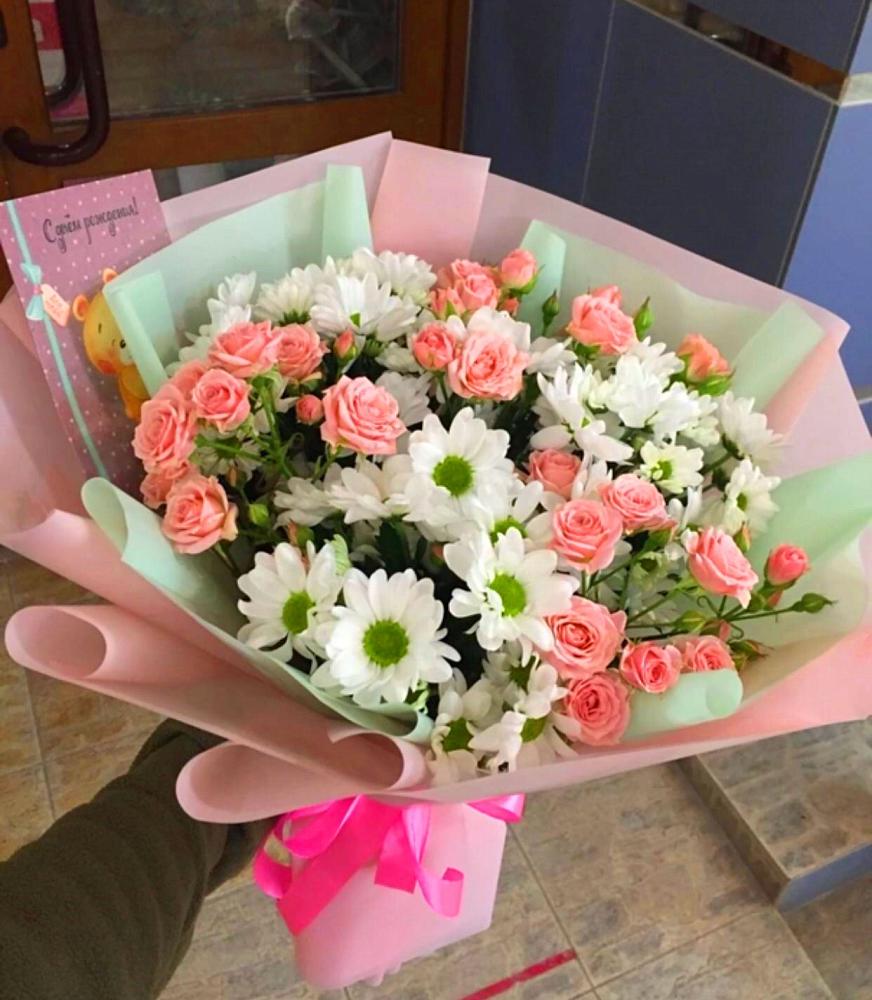 Букет цветов из: Розы и Хризантемы в Ивантеевке Саратовской области