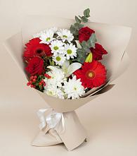Букет цветов из:  Розы, Хризантемы, Герберы и Лилии в Ивантеевке Саратовской области