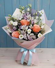 Букет цветов из:  Лизиантусы, Розы, Альстромерии и Гипсофила в Ивантеевке Саратовской области