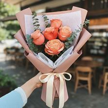 Букет цветов из:  Розы в Ивантеевке Саратовской области