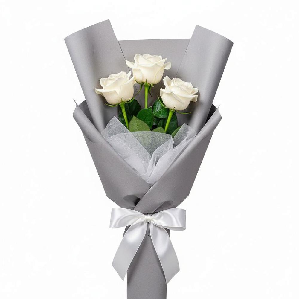 Букет 3 белые розы в Ивантеевке Саратовской области