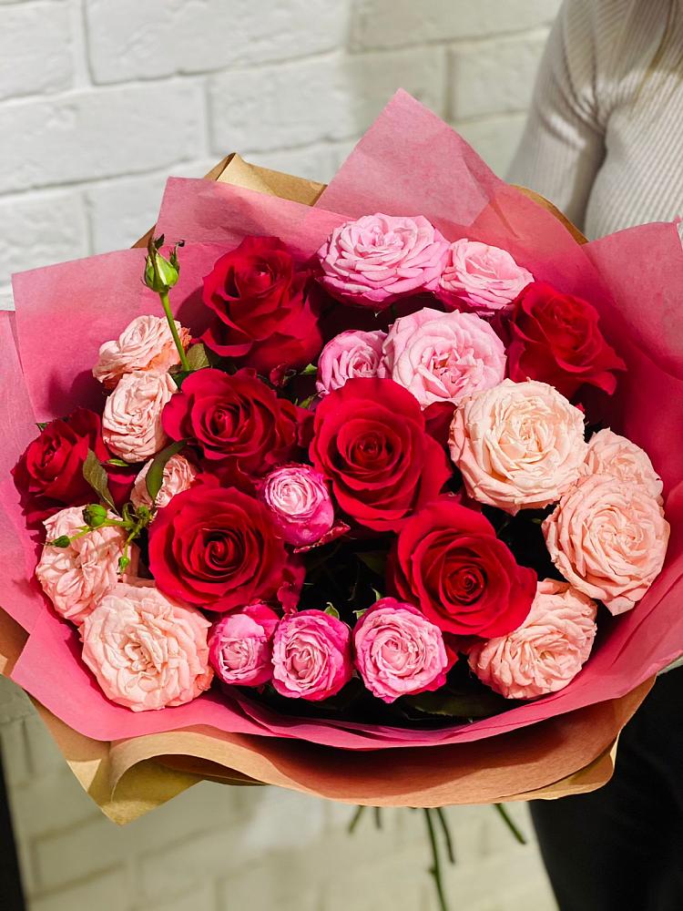 Букет цветов из: Розы в Ивантеевке Саратовской области