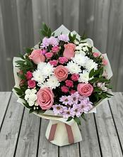 Букет цветов из:  Альстромерии, Гвоздики, Розы и Хризантемы в Ивантеевке Саратовской области