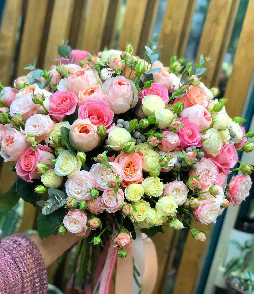 Букет цветов из: Розы в Ивантеевке Саратовской области