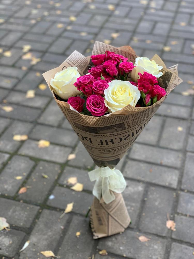 Букет цветов из: Розы в Ивантеевке Саратовской области