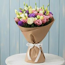 Букет цветов из:  Лизиантусы в Ивантеевке Саратовской области