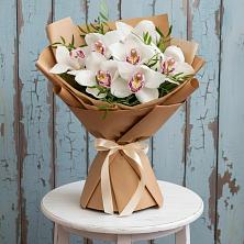 Букет цветов из:  Орхидеи и Розы в Ивантеевке Саратовской области